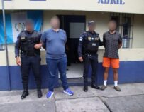 PNC captura a dos señalados de asaltar a transeúntes en zona 5 de Guatemala