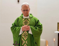 León XIV celebra misa en el hospital y continúa su recuperación
