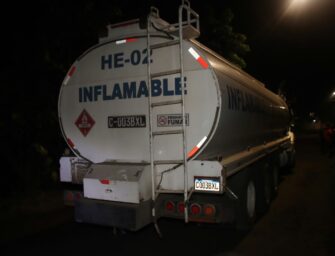 PNC captura a dos señalados de robar cisterna con 6 mil galones